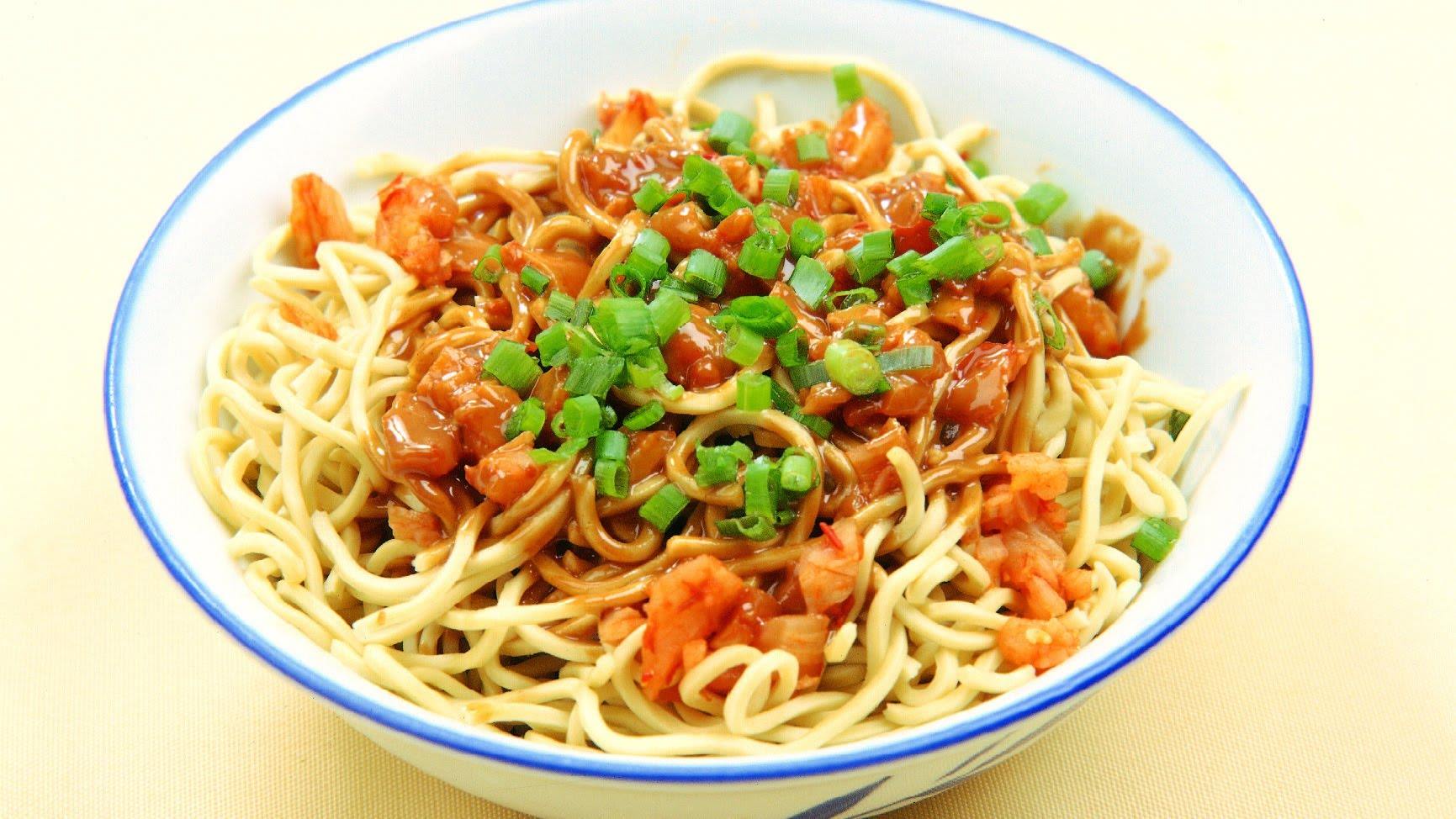 热干面 热干面